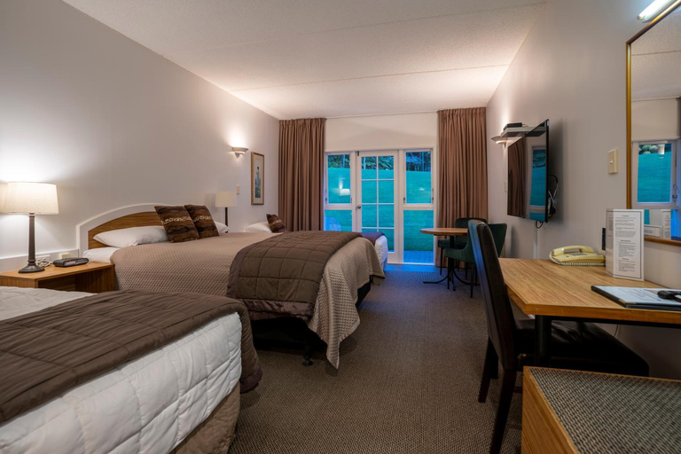 Bedroom 2, Wallaceville House Motor Lodge, Upper Hutt