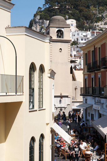 Others 2, Affittacamere Capri Dolce Vita, Napoli