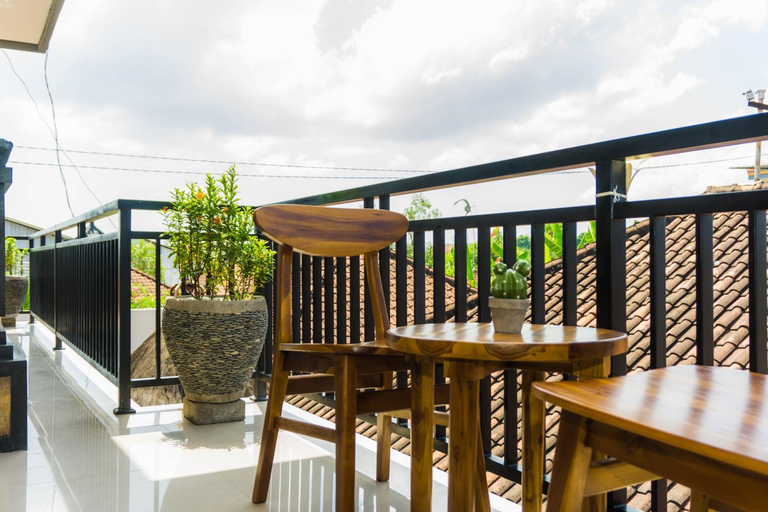 Others 4, Cakra House, Denpasar