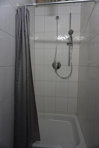 Others 3, Bett3de, Erding