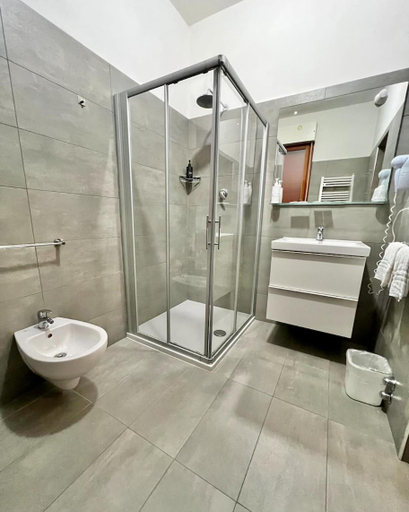 Bathroom 3, ZAPPI CYCLING HOTEL, Ravenna