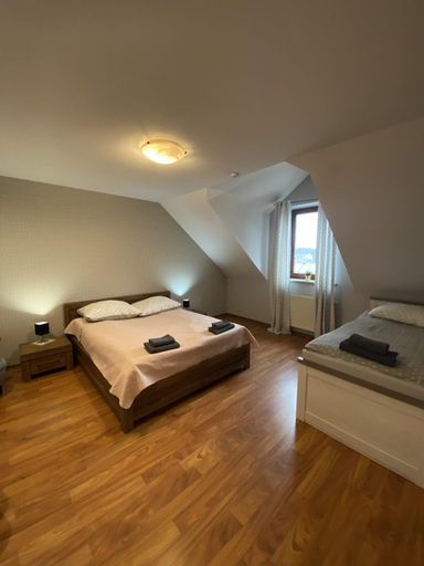 Bedroom 2, Restauracja Zacisze Lesne Noclegi, Zabrze