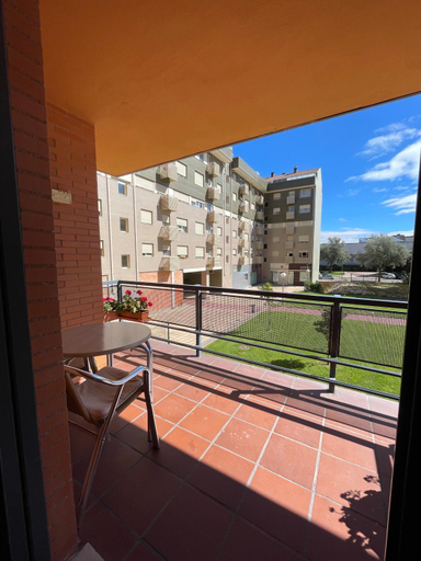 Others 5, Hostal Santiago 2, Burgos