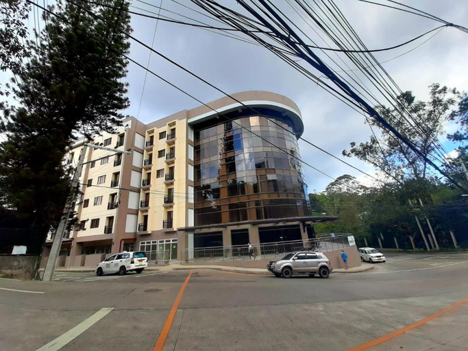 Exterior 11