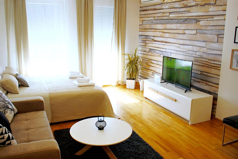 Others 5, Apartman Ares parking 5e, Belgrade