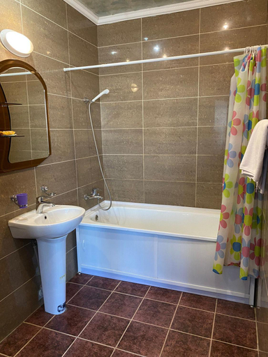 Bathroom 2, Victoria Hotel, Aqtau