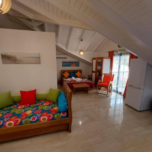 4, Residence TOULOUKAERA, Grand-Bourg