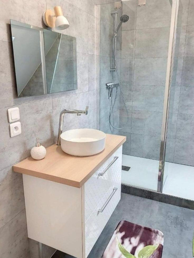 Bathroom 4, Au Ginkgo, Loir-et-Cher