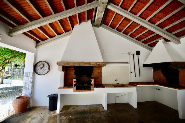 Facilities 3, Quinta Da Barreira, Torres Vedras