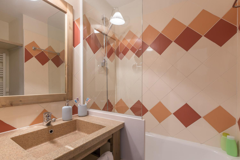 Bathroom 4, Residence Pierre & Vacances Les Ravines, Savoie