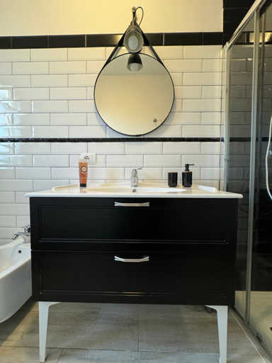 Bathroom 8