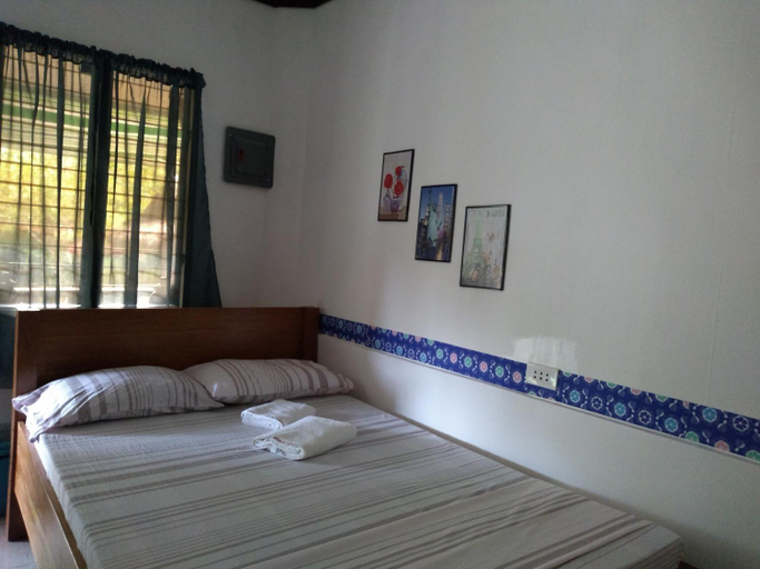 Bedroom 4, Enna's Place, Coron