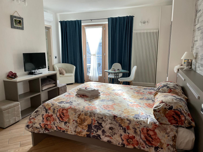 Bedroom 2, Il Vigneto Rooms & Breakfast - Valtellina Panoramic View, Sondrio