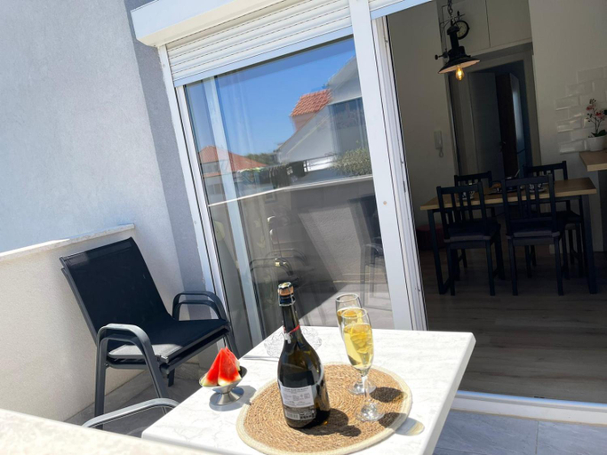 Others 2, Apartman Ivana, Split