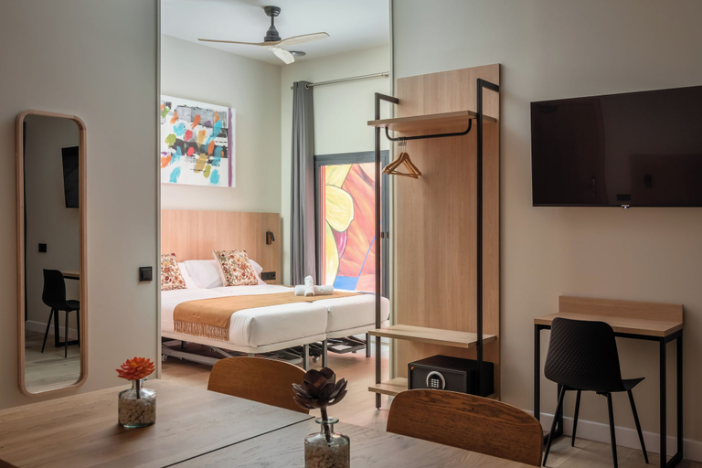 Bedroom 3, AEROHOTEL BARCELONA AEROPUERTO, Barcelona