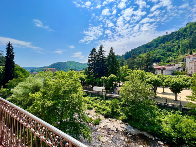 Balcony/terrace 3, Appart'hotel Les Celestins, Ardèche