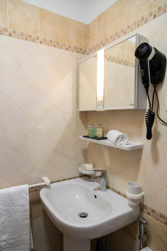 Bathroom 5, Villaggio Tramonto, Vibo Valentia