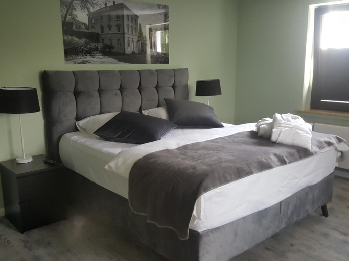 Bedroom 4, Hotel Hilleringmann, Unna