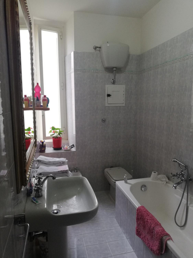 Others 5, La Risorgente B&B, Roma