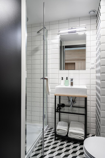 Bathroom 3, RentPlanet - Apartamenty Zarembowicza II, Środa Śląska