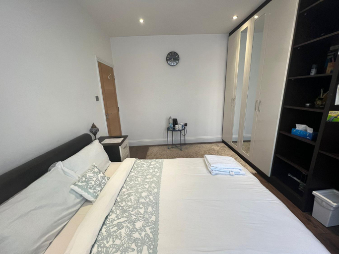 Others 4, Deluxe Homestay near Tottenham Hotspur Stadium, London