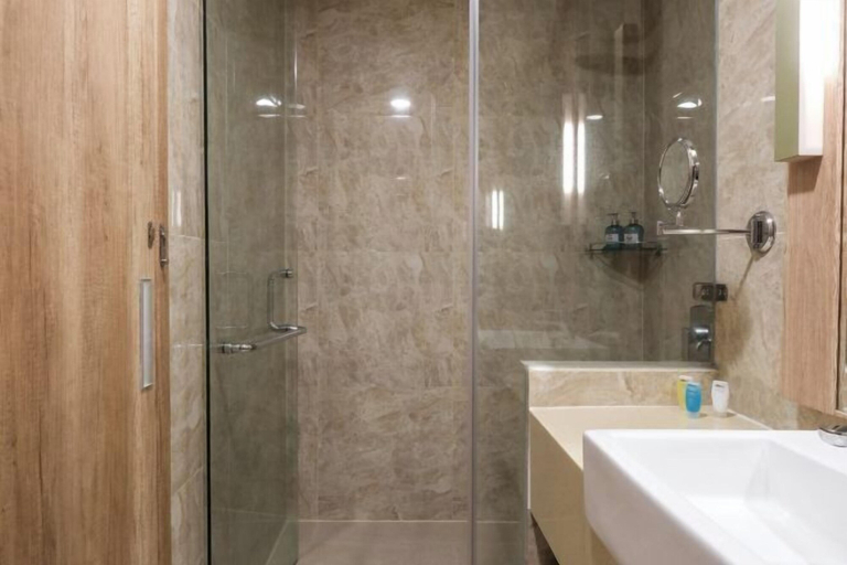 Bathroom 7
