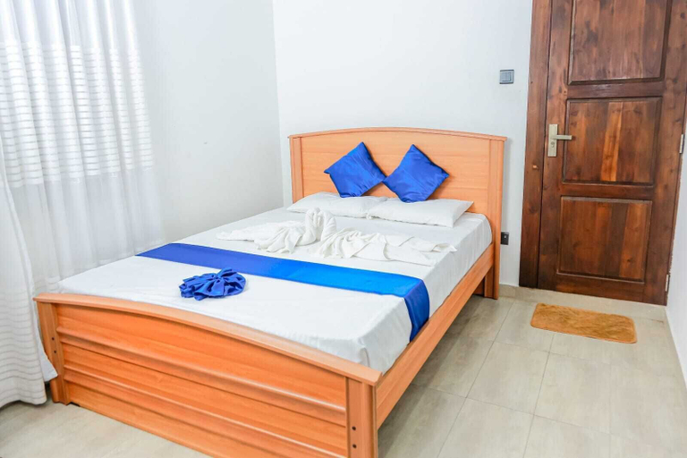 Bedroom 5, Estro Guesthouse, Negombo
