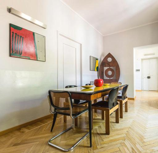 Others 5, B&B Via Stampatori, Torino