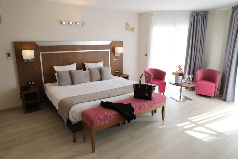 Bedroom 2, Hotel Saint - Georges, Saint-Claude