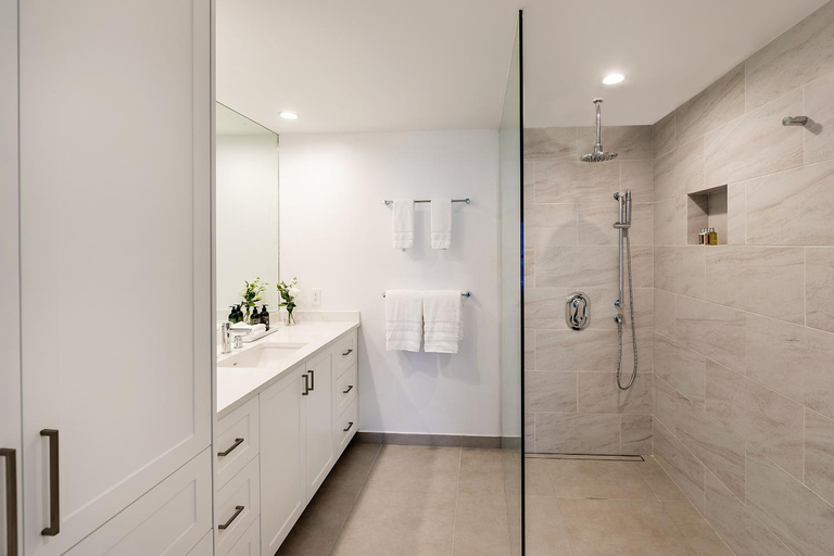 Bathroom, Carpe Diem 3 BR Condo