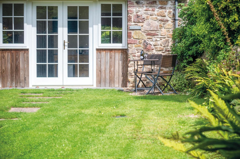 Others 5, Gofan - 1 Bedroom - St Ishmael's, Pembrokeshire
