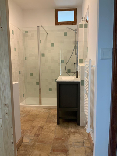 Bathroom, Chateau de Mezerville, Aude