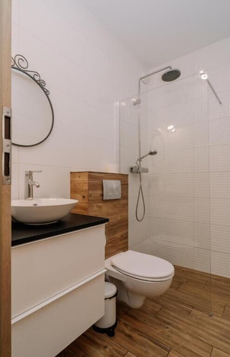 Bathroom 3, TOTU Home Browar Gdański Apartment, Gdańsk City