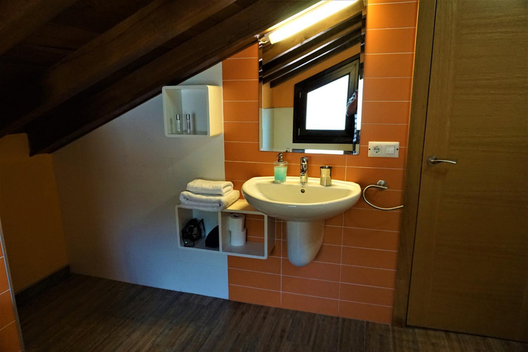 Others 5, Apartamentos La Playina, Asturias
