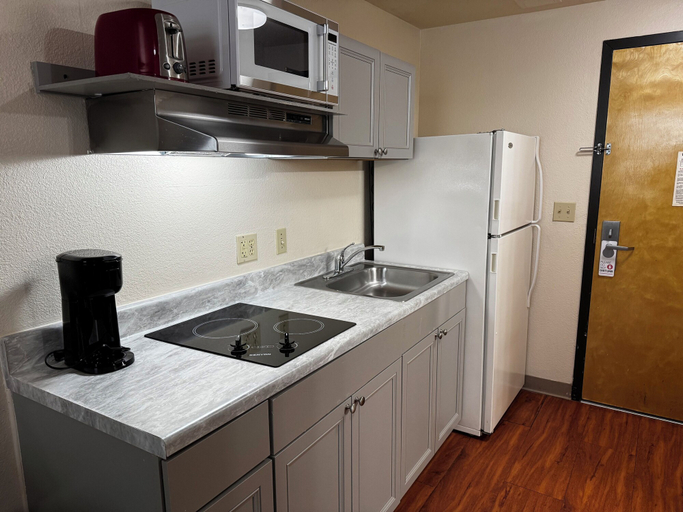 Others 5, BEST STUDIO INN, Miami-Dade