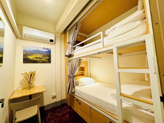 Bedroom 2, Charming Hostel, Khlong Toey