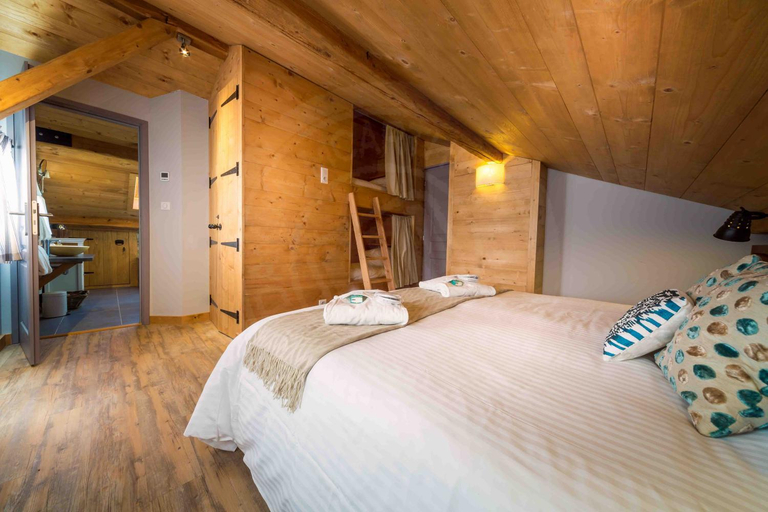 Bedroom 2, Riverwood Lodge, Haute-Savoie