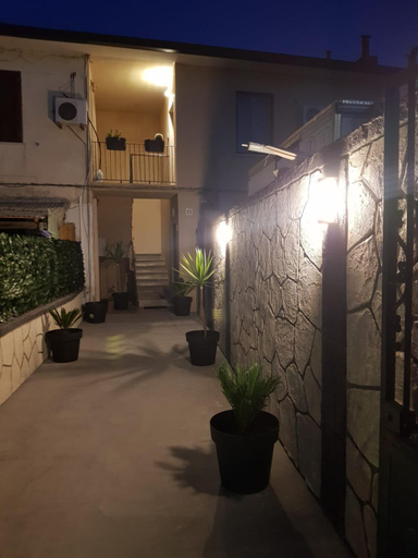 Others 5, TH LUXURY fly, Catania