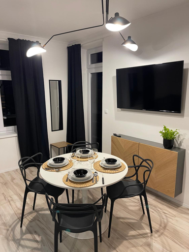 Others 4, Apartmanovy dum Jansky sen, Trutnov