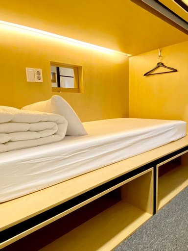 Bedroom 30