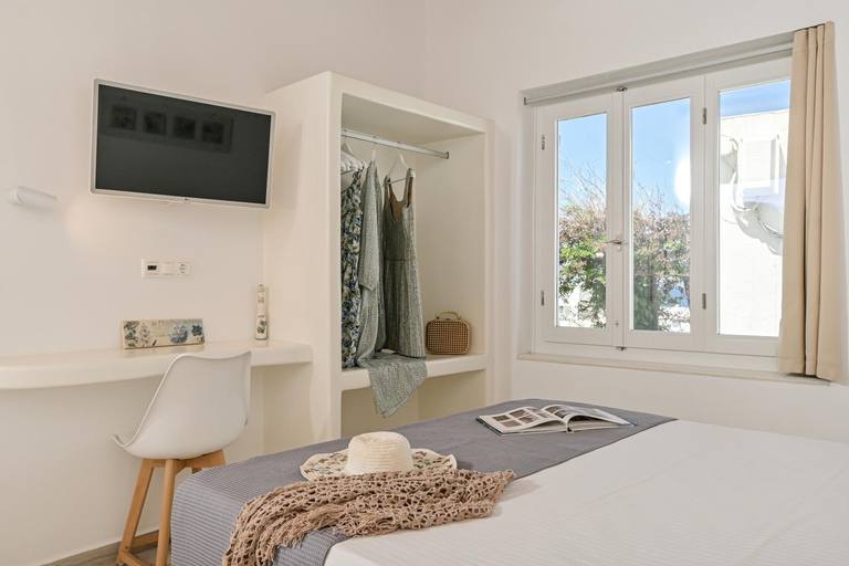 Others 4, Venetian Suites III, South Aegean