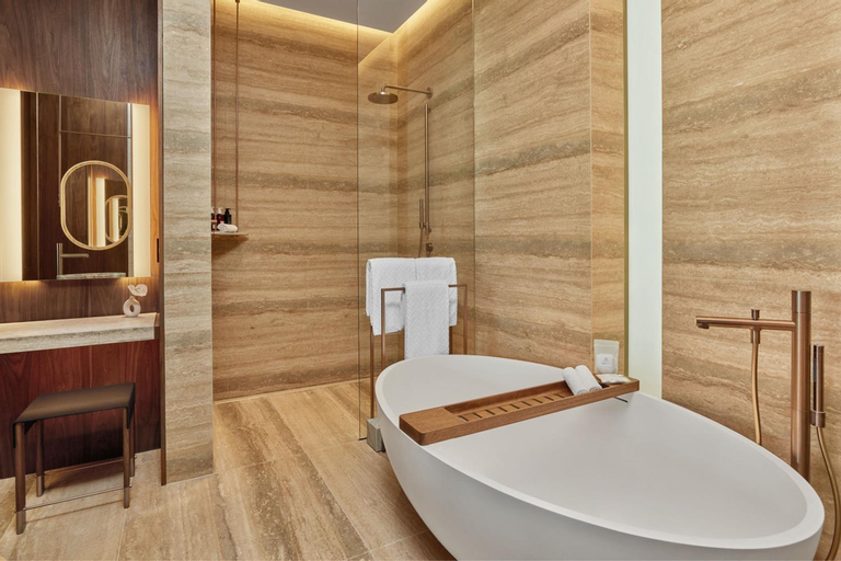 Bathroom 18