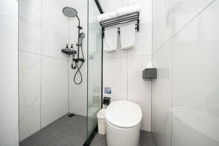 Bathroom 4, Banyueli Hotel, Shanghai