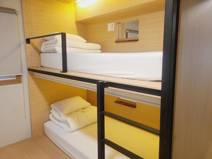 Bedroom 30