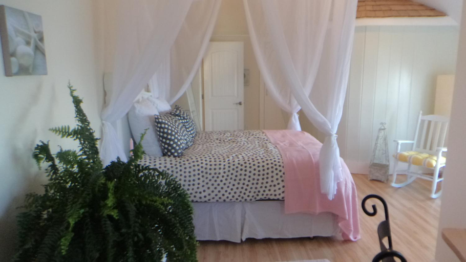 Bedroom 2, Star of the Sea B&B, Halifax