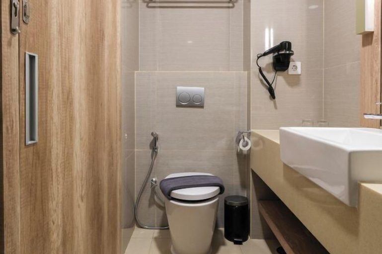 Bathroom 22