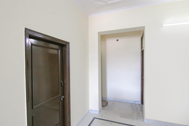 Public Area 2, FabHotel Indo Pacific, Panchkula