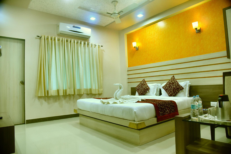 Bedroom 3, Hotel Sun Plaza, Gir Somnath