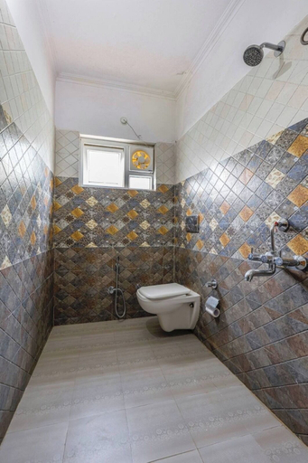 Bathroom 3, Neem Karoli Green valley luxury Villa, Nainital