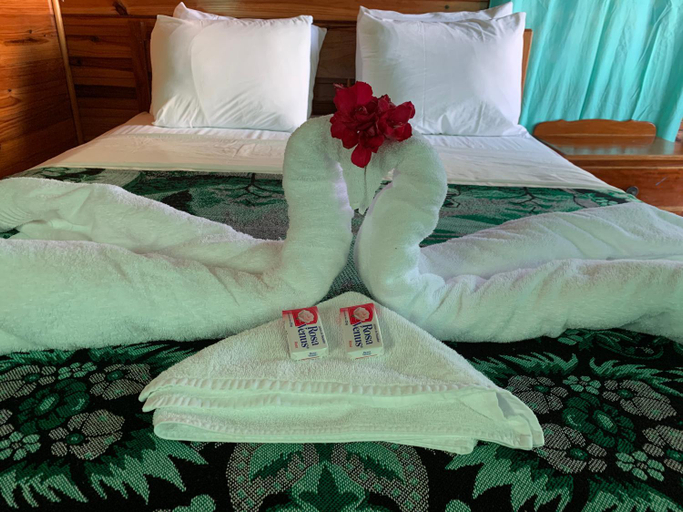 Bedroom 2, Blue Wave Guest House